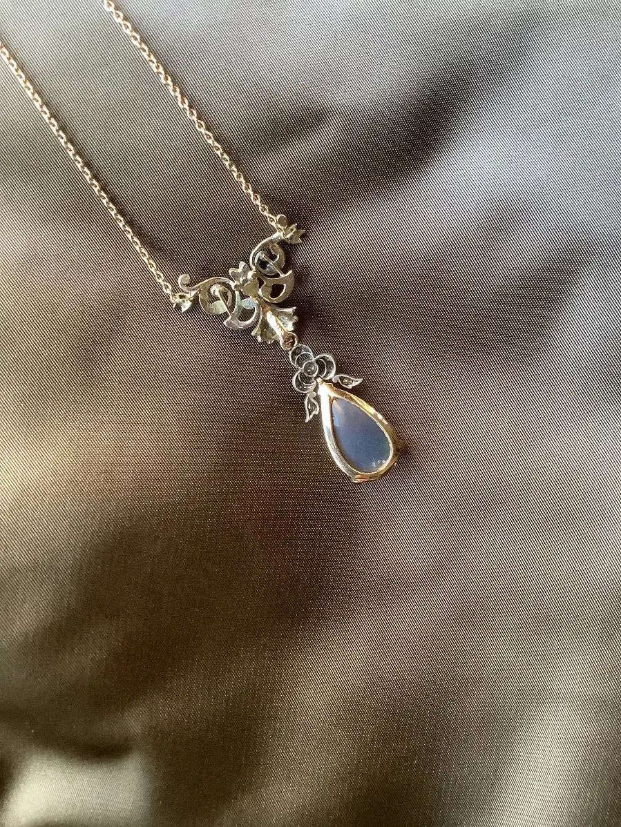 Collier Opale Noire, Diamants, Or 18ct et argent