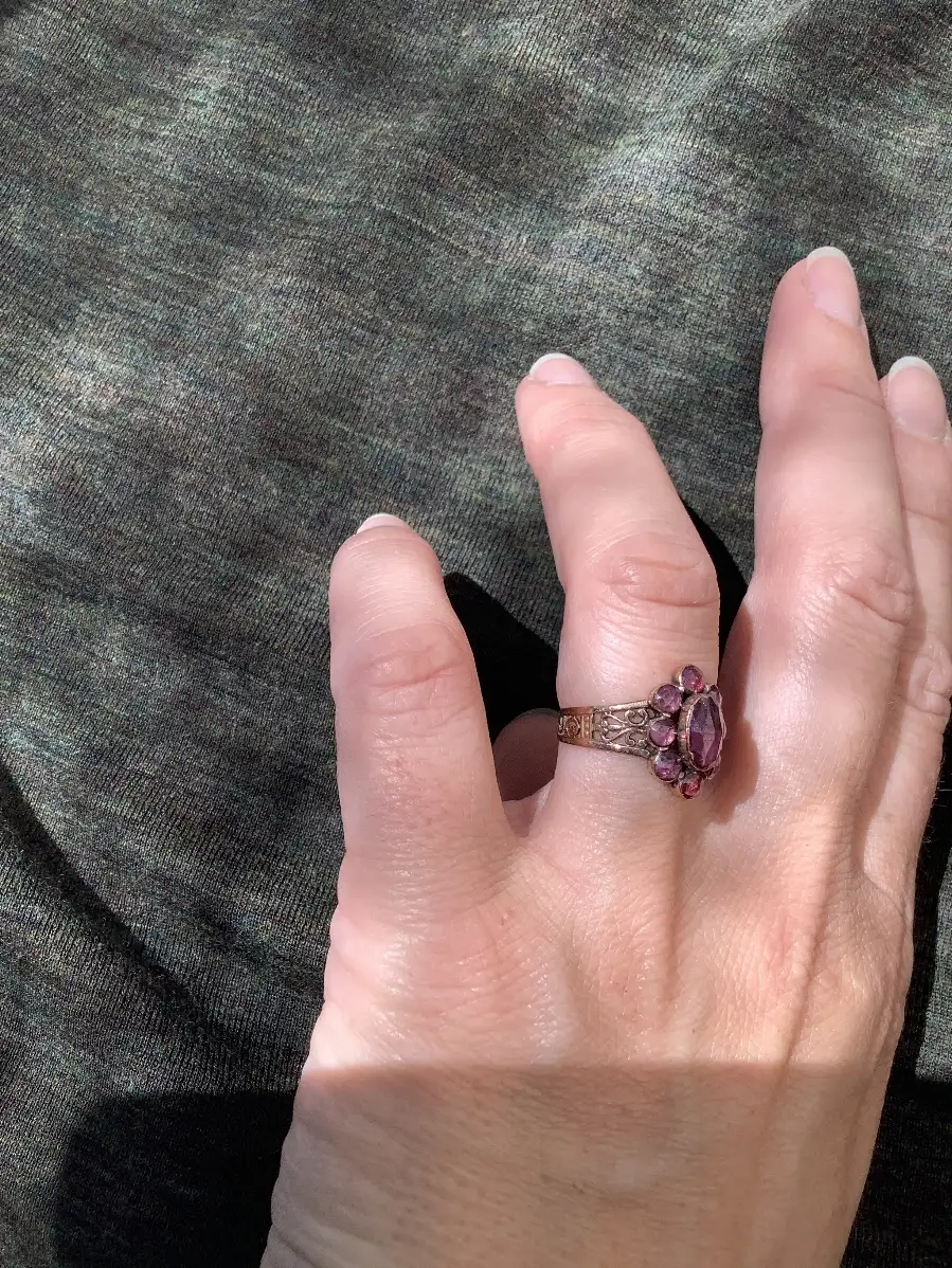 Bague Marguerite Or & Grenats de Perpignan